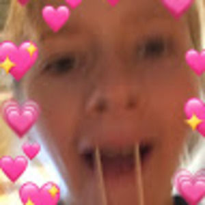 Meet your Posher, Marnie